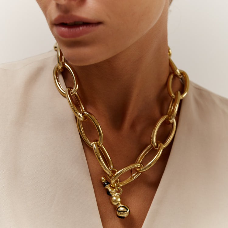 AGIOS NECKLACE