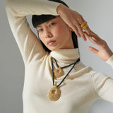 SMALL MANUELA PENDANT